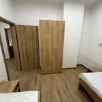 Διαμέρισμα V Holici,5 Izieb A Spolocna Kuchyna A 2 Kupelne