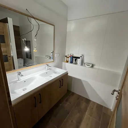 Apartment V Holici *