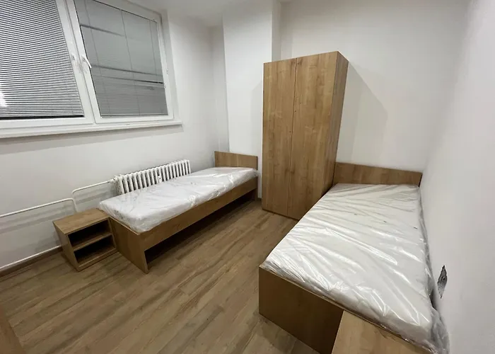 V Holici,5 Izieb A Spolocna Kuchyna A 2 Kupelne Appartement *
